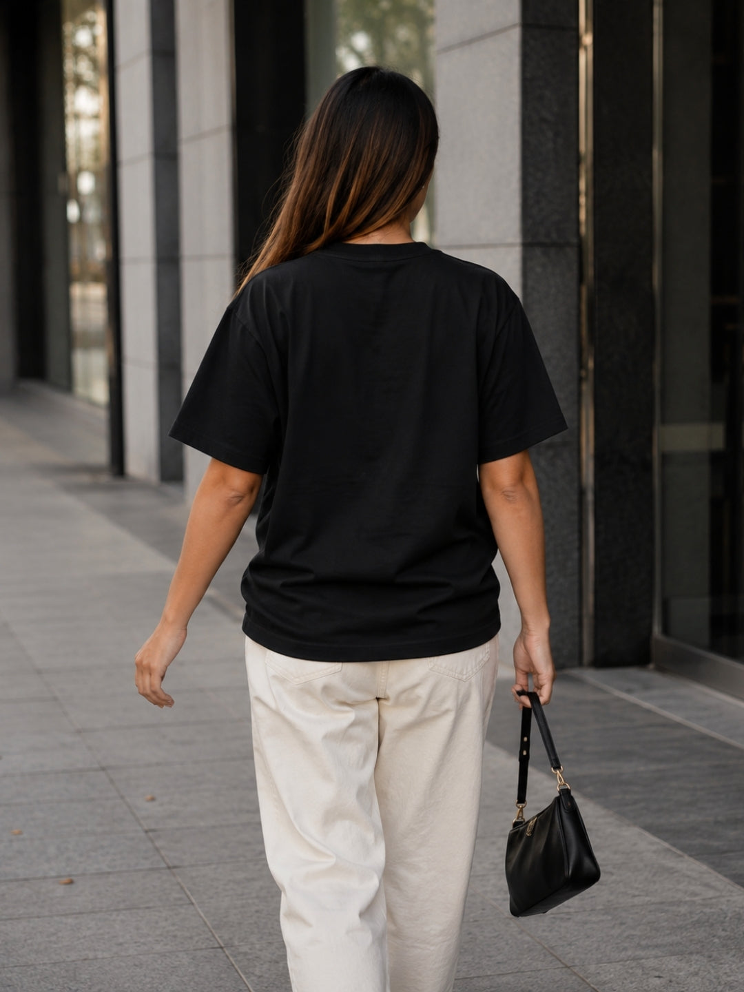 No Pain No Gain Dumbbell Fist Oversized Tee – Women’s Black