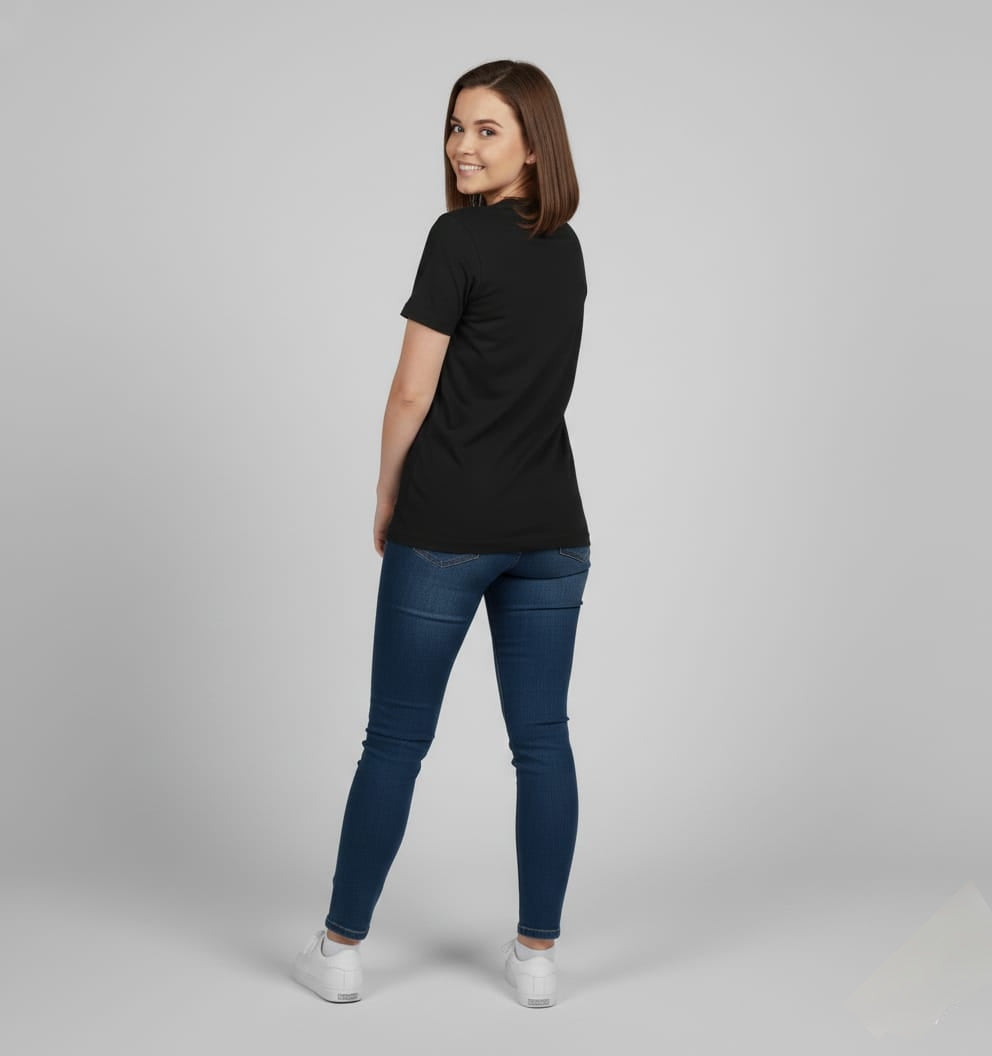 Demon Slayer Tanjiro Graphic Tee – Black